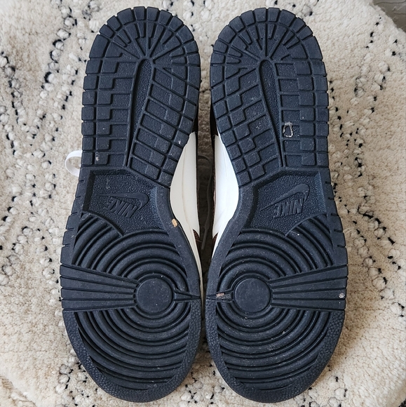 Custom Nikes - Picture 3 of 4